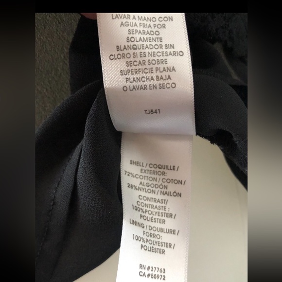 💕Laundry by Shelli Segal black lace sleeveless top with back cutout - Picture 9 of 15